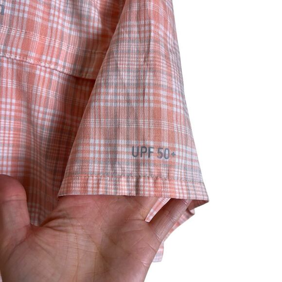 L.L. Bean light pink lightweight short sleeve shirt - Picture 4 of 8